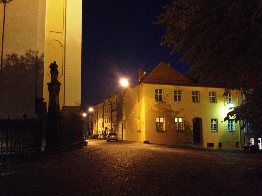 Apartman Flora Olomouc Luaran gambar